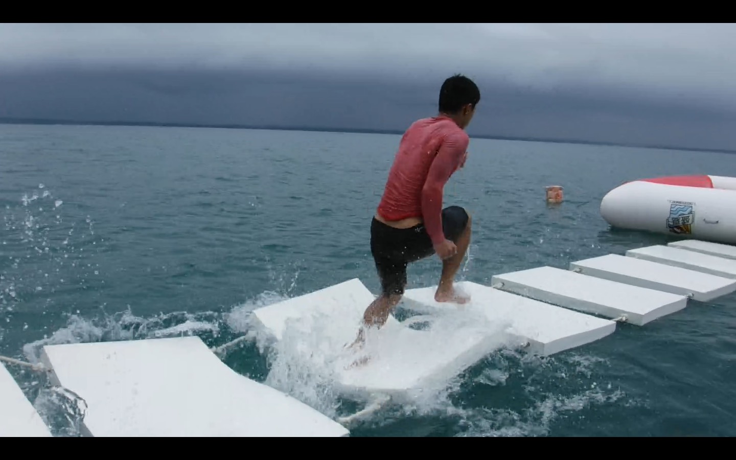 澎湖旅遊-彈跳包水上活動